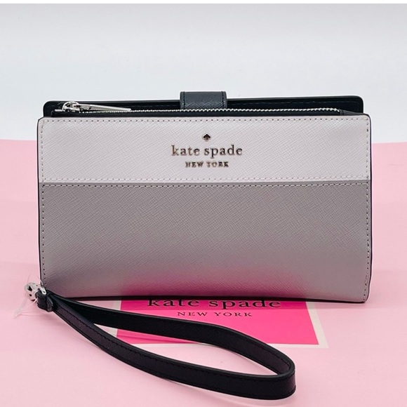 kate spade Handbags - Kate Spade Phone Wristlet Wallet.